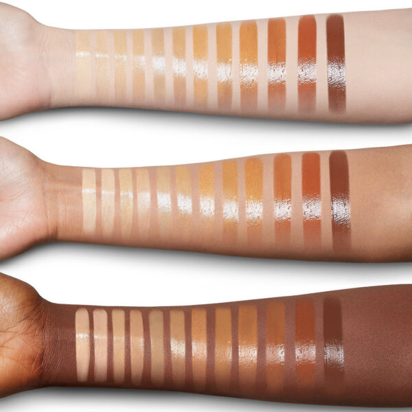 Charlotte Tilbury Hollywood Flawless Filter - 4 Medium - Image 2